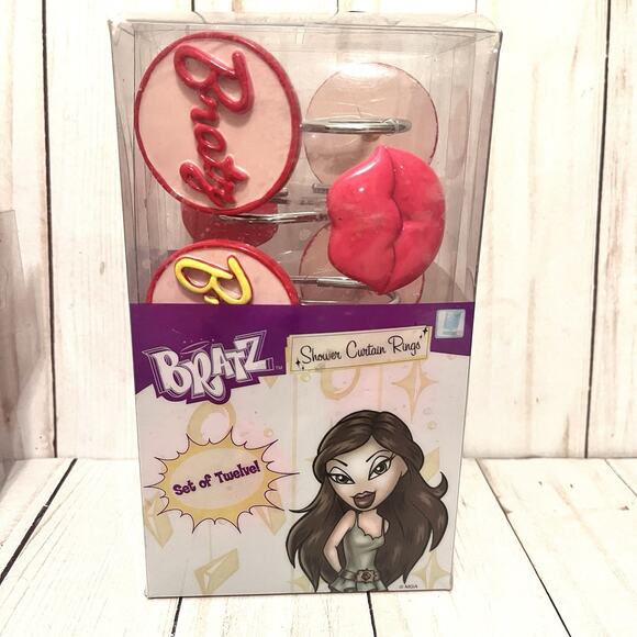 Y2K MGA Bratz Dolls Kisses Shower Curtain Hangers Set of 12 New in Box - Picture 4 of 5